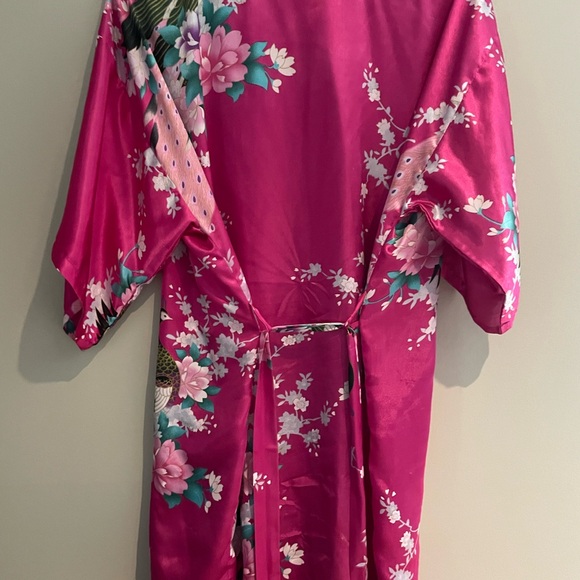 2/20 Floral Pink Peacock Kimono Robe - Picture 5 of 5